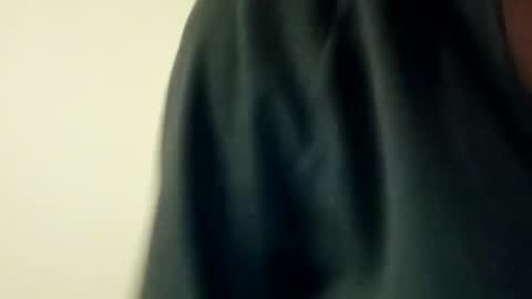 Snapshot of ptitrouquin chatting on October 26, 8:08 pm ptitrouquin online show from October 26, 8:08 pm