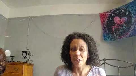 puddled_wonderland online show from October 11, 4:43 pm