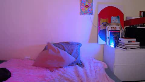 EsteticHouse online show from November 19, 3:33 pm