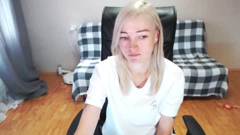 Polly online show from September 10, 4:35 am