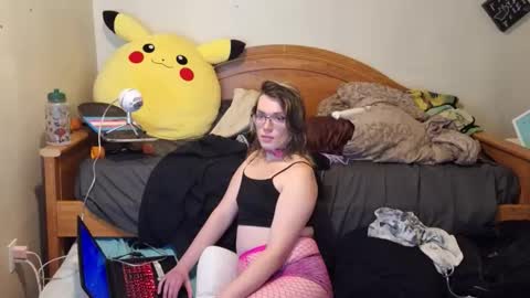 Vee online show from November 5, 10:12 pm