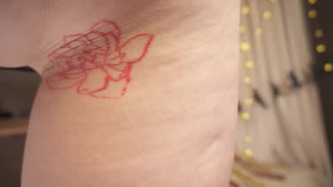 constant schedule Wednesday  Friday  Saturday  Sunday  The Rosemarie online show from October 28, 5:52 am