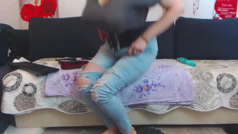 Goldie online show from April 6, 2:31 am