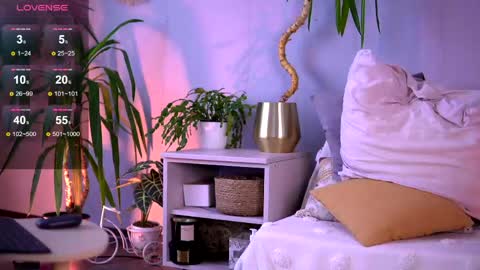 Emily online show from June 6, 7:03 am