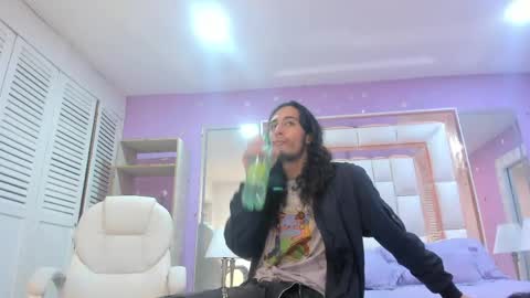 Experienced guys  online show from June 8, 7:37 pm
