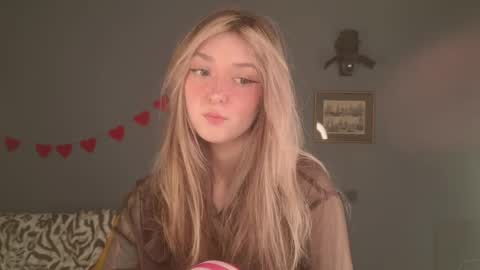 Bella online show from April 9, 5:44 am