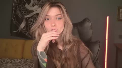 Bella online show from June 1, 2:46 am
