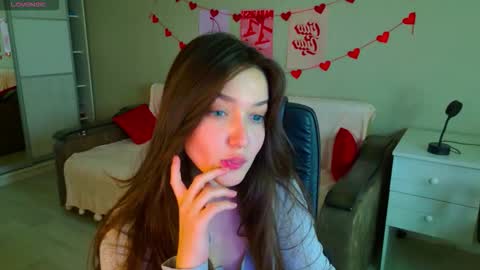 Bella online show from October 18, 6:17 am