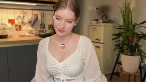 Aileen online show from September 28, 8:07 pm