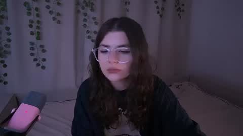 Ava online show from August 2, 8:54 pm