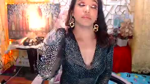 Queen Agatha online show from February 21, 3:04 pm