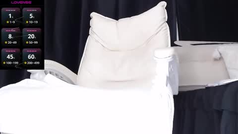 qianqian_ online show from October 5, 11:07 am