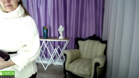 Snapshot of queen_a_n_i chatting on January 22, 7:25 am A N I Ill be here on December 1st online show from January 22, 7:25 am