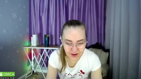 Snapshot of queen_a_n_i chatting on February 11, 7:54 am A N I Ill be here on December 1st online show from February 11, 7:54 am