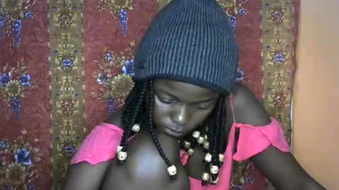 queen_banice online show from September 29, 7:13 pm