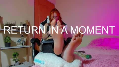 Your Queen Esthefi online show from September 19, 8:12 pm