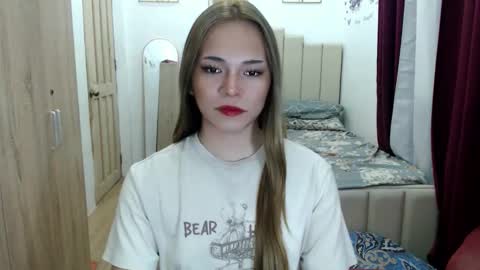 shawny online show from April 6, 3:04 am