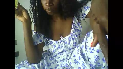 queen_kai online show from April 11, 9:13 am