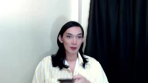 Queen Lucifer online show from December 14, 11:49 am