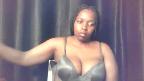 QUEEN online show from February 15, 11:09 am