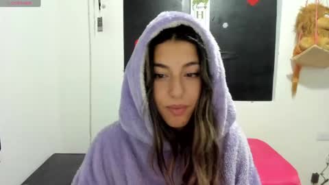 queen_natttyy online show from January 14, 3:22 am