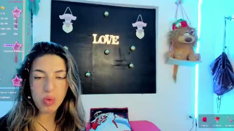 queen_natttyy online show from December 4, 8:06 am