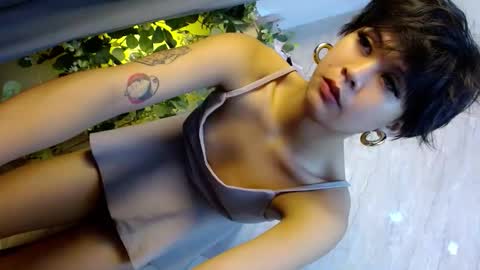 CALL ME YOUR QUEEN AIVY1 online show from February 6, 12:58 am