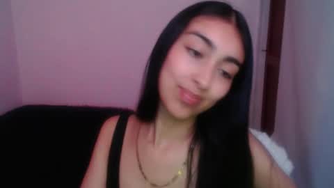 queenbyte_18 online show from January 6, 12:25 am