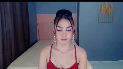 queenemeraldts online show from October 17, 3:10 am