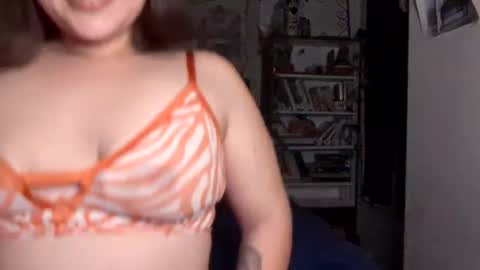 Queen Fantasee  online show from December 6, 7:59 am