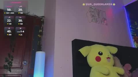 Snapshot of queenlamia chatting on March 2, 5:44 am  Taurus online show from March 2, 5:44 am