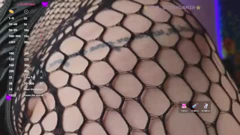 Snapshot of queenlamia chatting on December 7, 10:50 am  Taurus online show from December 7, 10:50 am