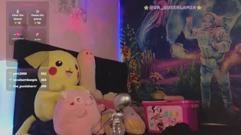 Snapshot of queenlamia chatting on February 5, 7:39 am  Taurus online show from February 5, 7:39 am