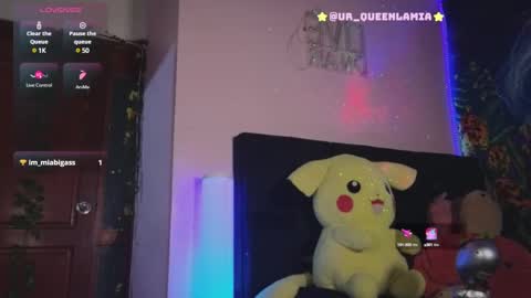 Snapshot of queenlamia chatting on February 16, 4:31 am  Taurus online show from February 16, 4:31 am