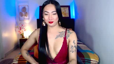 QUEEN online show from March 5, 7:17 pm