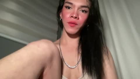 QUEEN online show from July 25, 2:48 pm