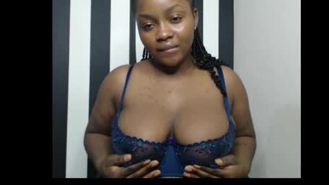 Zoey online show from November 22, 9:13 pm