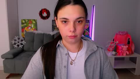 Patricia online show from November 18, 2:42 pm