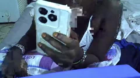 queen online show from December 26, 3:20 pm