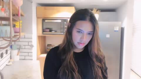 Val  -  online show from January 19, 11:43 pm