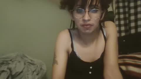 Mia online show from February 8, 12:52 pm