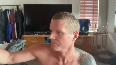 rabbit_eyes69 online show from July 7, 9:46 am