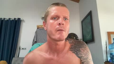 rabbit_eyes69 online show from July 10, 9:14 am