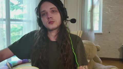 rabbitboyy online show from September 12, 8:27 am