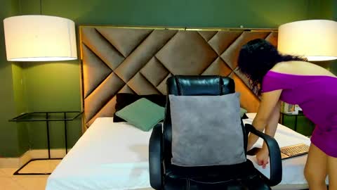  Rachel  online show from April 13, 9:52 pm