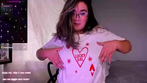 Rachel Foss online show from April 8, 8:23 pm