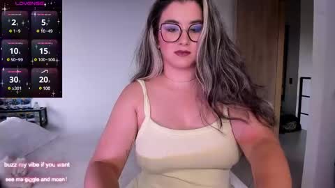 Rachel Foss online show from January 20, 8:29 pm