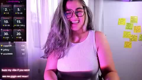 Rachel Foss online show from December 5, 10:28 pm