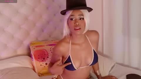 rachel_jamesx online show from July 4, 10:24 pm