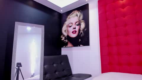  DALIANA  online show from February 3, 12:31 pm